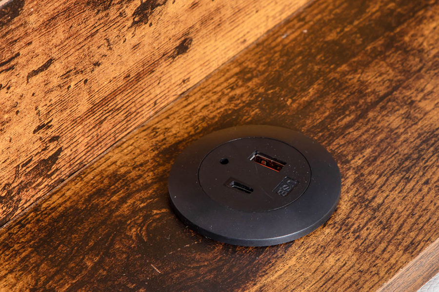 A002-1-3DU USB polstret integreret sengegavl Sengeramme