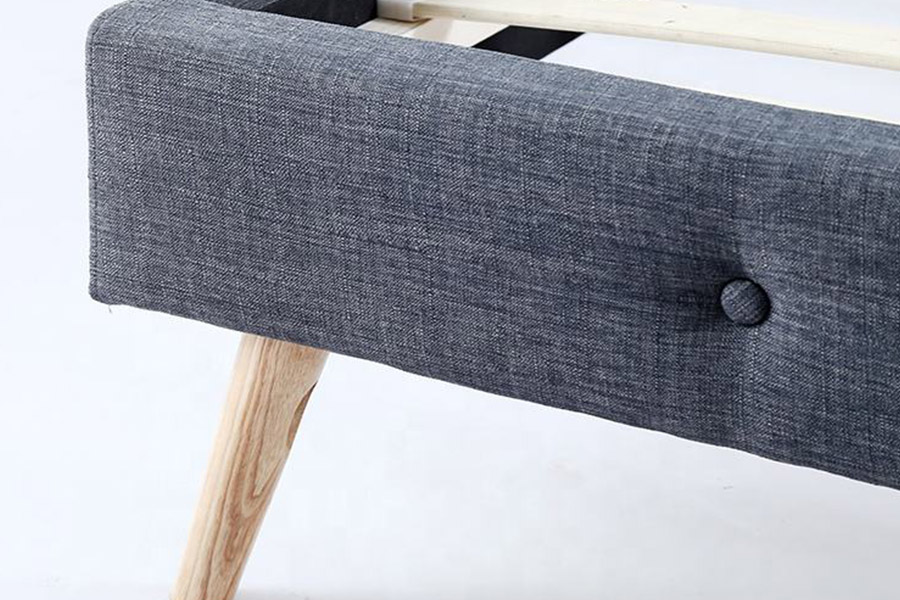 1368 Stilfuld skandinavisk design polstret seng