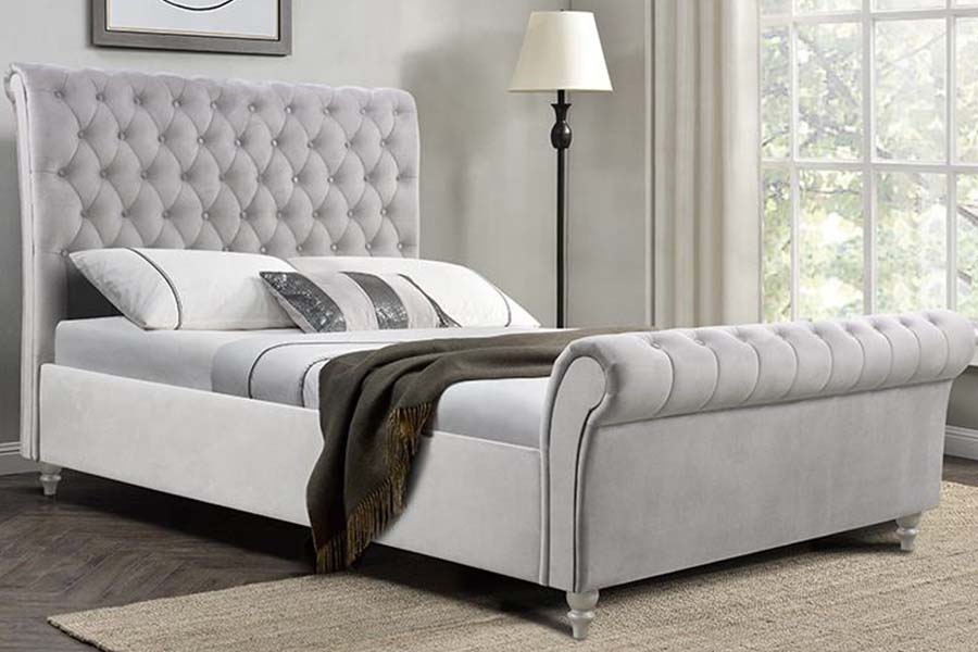 1563 Klassisk Sliver Sleigh Bed Polstret Seng