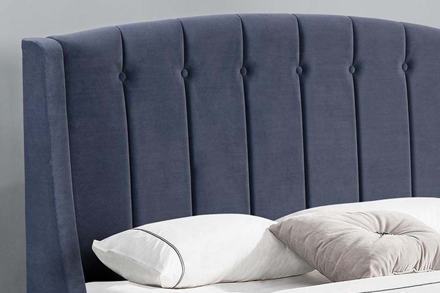 1663 Dobbelt Tufted Velvet Wood Bed Polstret Seng